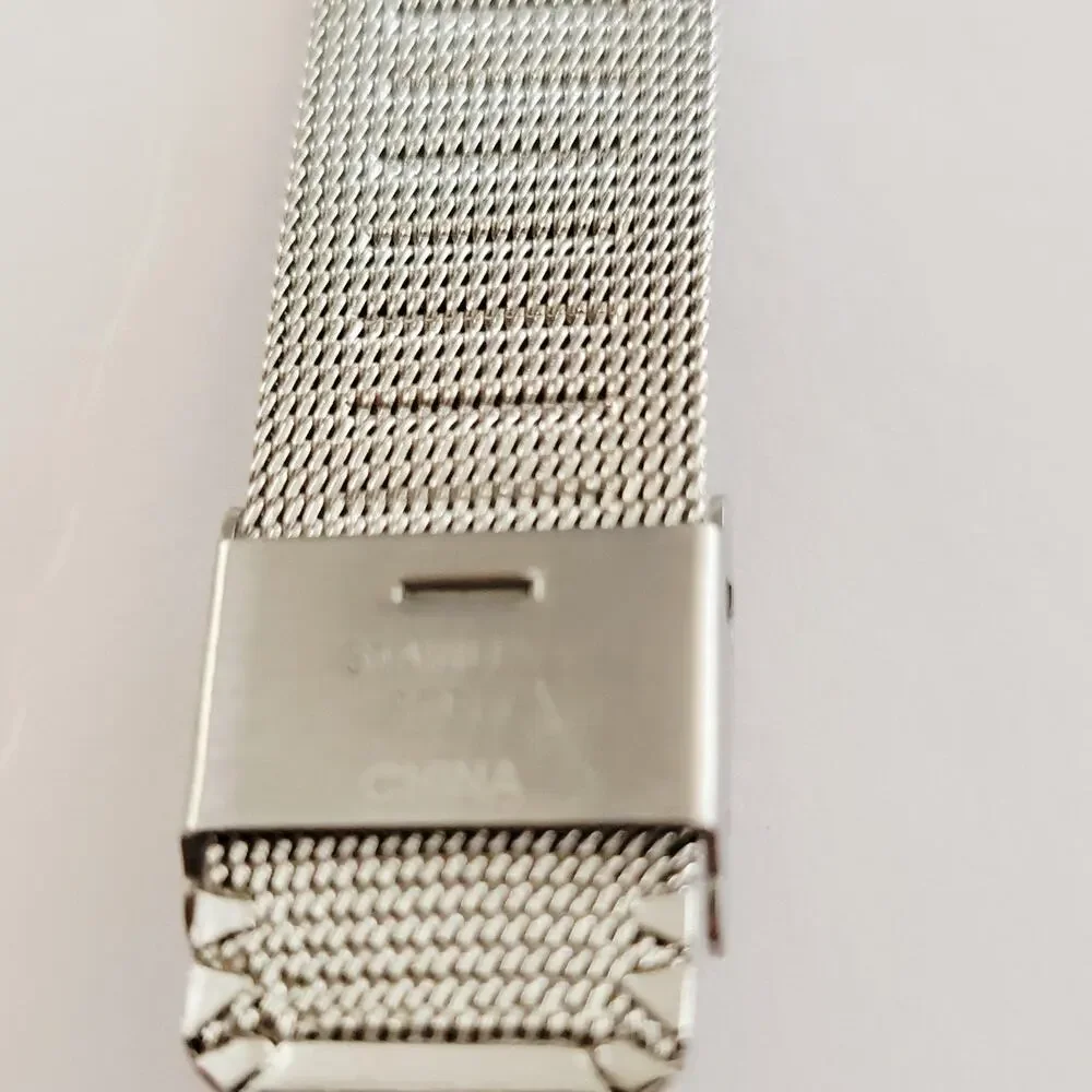 MET PHOR Womens Watch Pink Dial 36mm Silver Case Mesh Bracelet Quartz Analog
